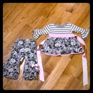 Toddler girls 18-24months matching 2-piece outfit
